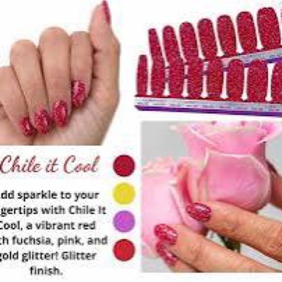 Chile It Cool RETIRED Color Street Nail Strips - Picture 4 of 8